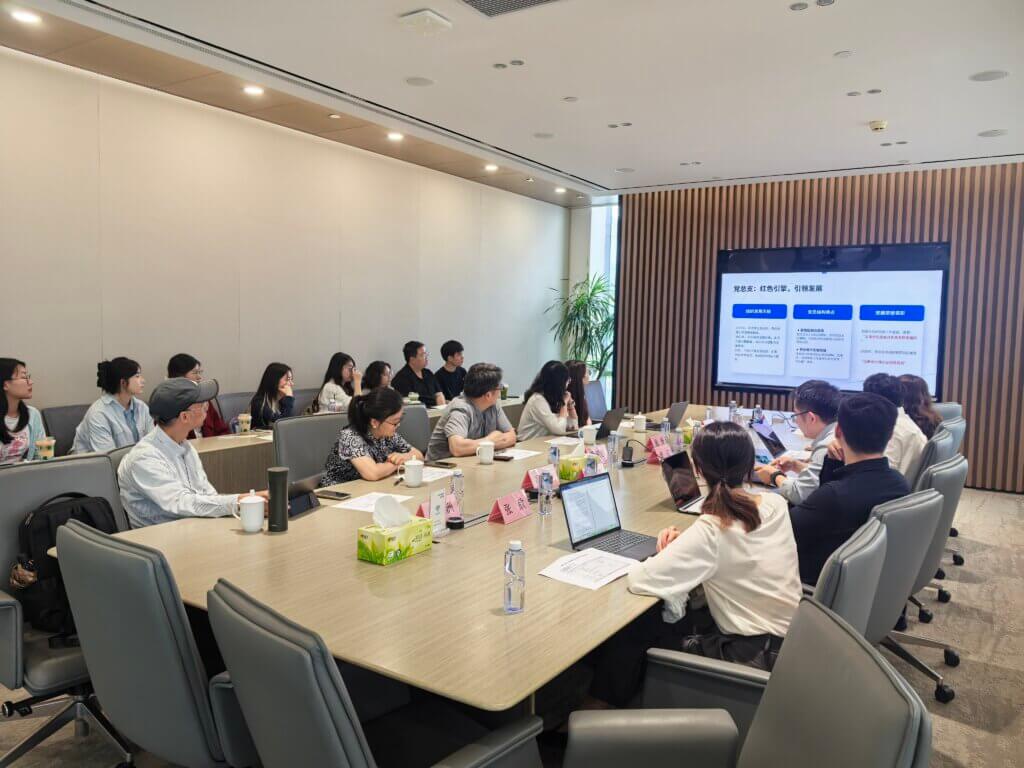 嘉学评估积极与高校开展访企拓岗交流活动