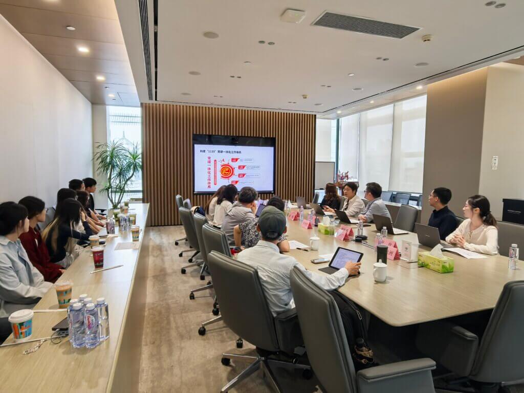 嘉学评估积极与高校开展访企拓岗交流活动
